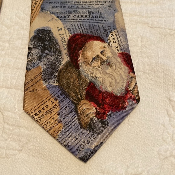 Santa/Christmas Tie - Picture 1 of 7